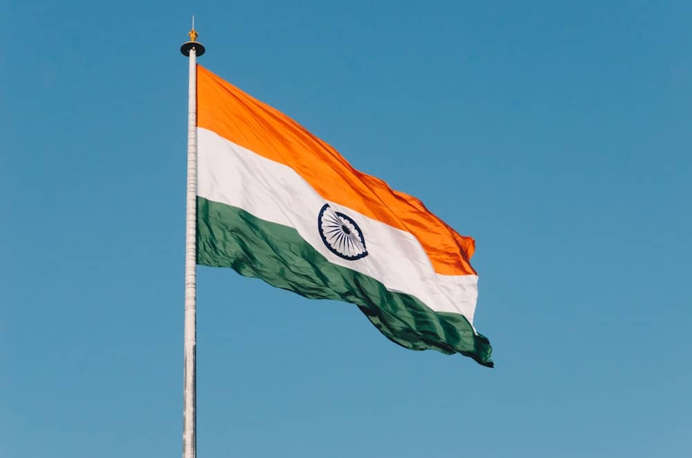 राष्ट्रीय ध्वज के रंग क्या कहते हैं? जानिए तिरंगे की कहानी